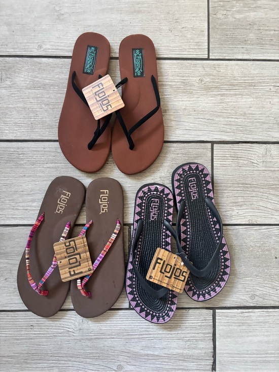 Flojos Shoes - Flojos Women's Mixed Flip Flop Bundle - Brown, Black, Pink